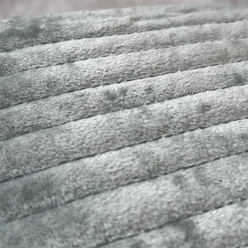 Fable Collection Ultra Soft Velvet Quilt Queen Bed Coverlet Smokey Jade NEW NWT - Picture 11 of 14